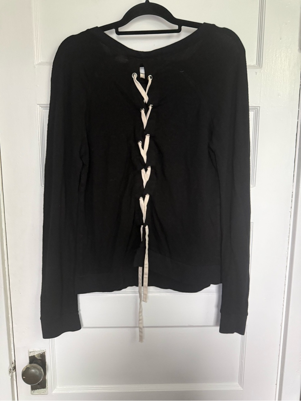 Monrow Black Long-Sleeve Sweatshirt with Contrast Lace-Up Back Balletcore XS
